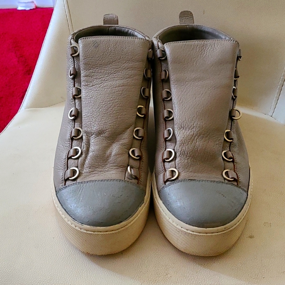 Nice gray Balenciaga